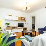 Apartamento Dokoza In Old Town *