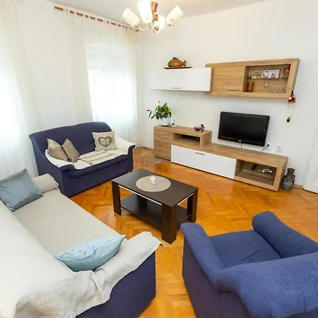 Apartment Dokoza In Old Town *