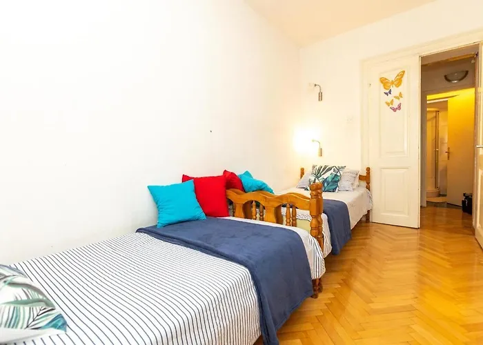 Apartamento Dokoza In Old Town *